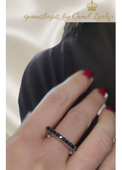 Onix Taşlı Çubuk Motif Elmas Montür Gümüş Yüzük