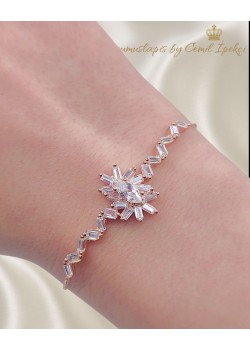 Baget Taşlı Çiçek Motif Asansörlü Rose Gümüş Bileklik 