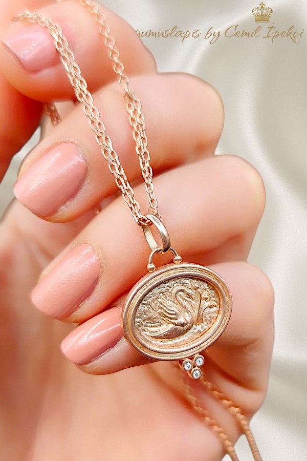 Kuğu Motif Gümüş Kolye 