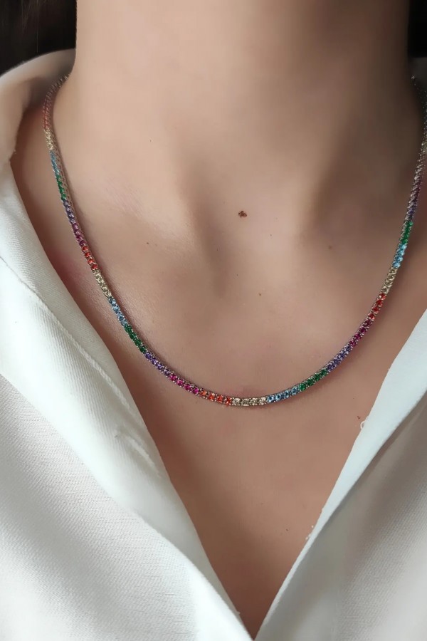 Renkli Taşlarla Süslü Gümüş Suyolu Kolye