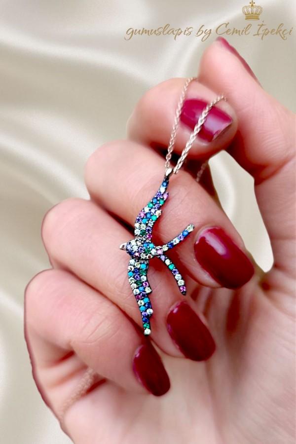 Renkli Taşlarla Süslü Kırlangıç Motif Gümüş Kolye 