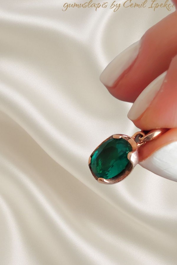 Doğal taşlı mini oval motif gümüş kolye ucu serisi