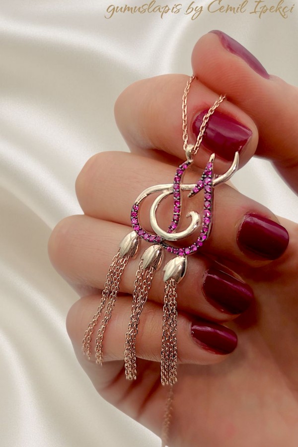 Vav Motif Yakut Taşlı Gümüş Kolye