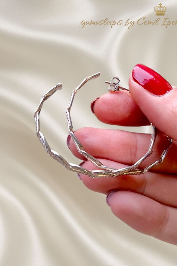 Örgü Motif Yarım Halka Gümüş Küpe Çifti 