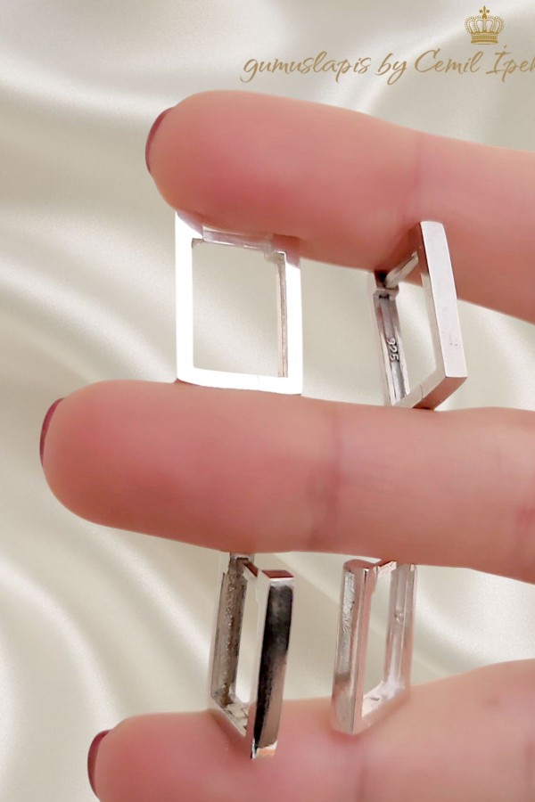 Taşsız Dikdörtgen Motif Gümüş Küpe Çifti 