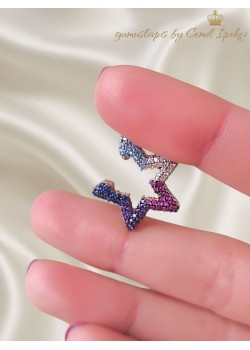 Renkli Taşlarla Süslü Yıldız Motif Gümüş Kıkırdak Küpesi (tek)