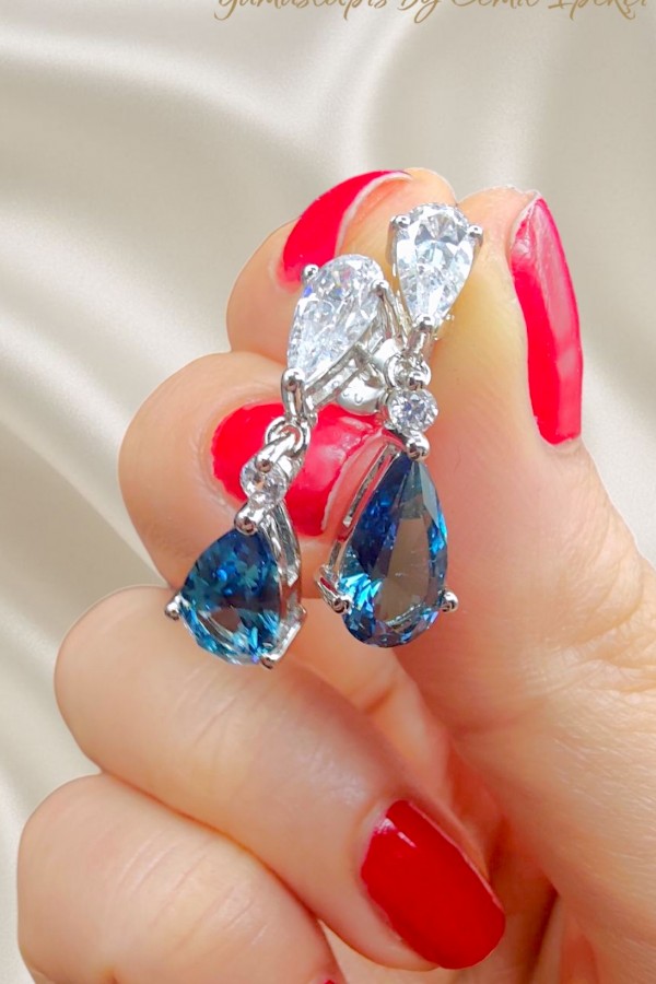 Topaz ve Mozanite Taşlı Gümüş Küpe Çifti 