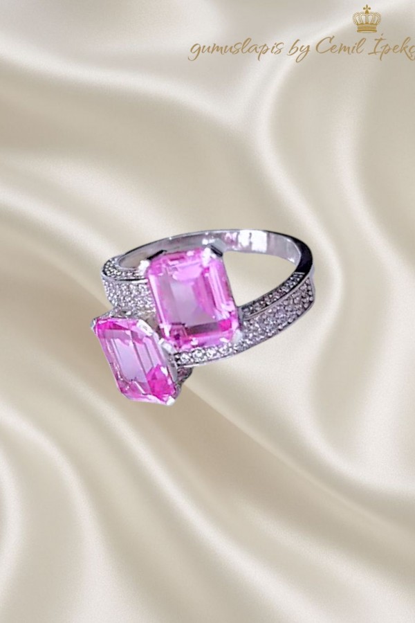 Pembe Safir ve Mozanite Taşlı Gümüş Yüzük