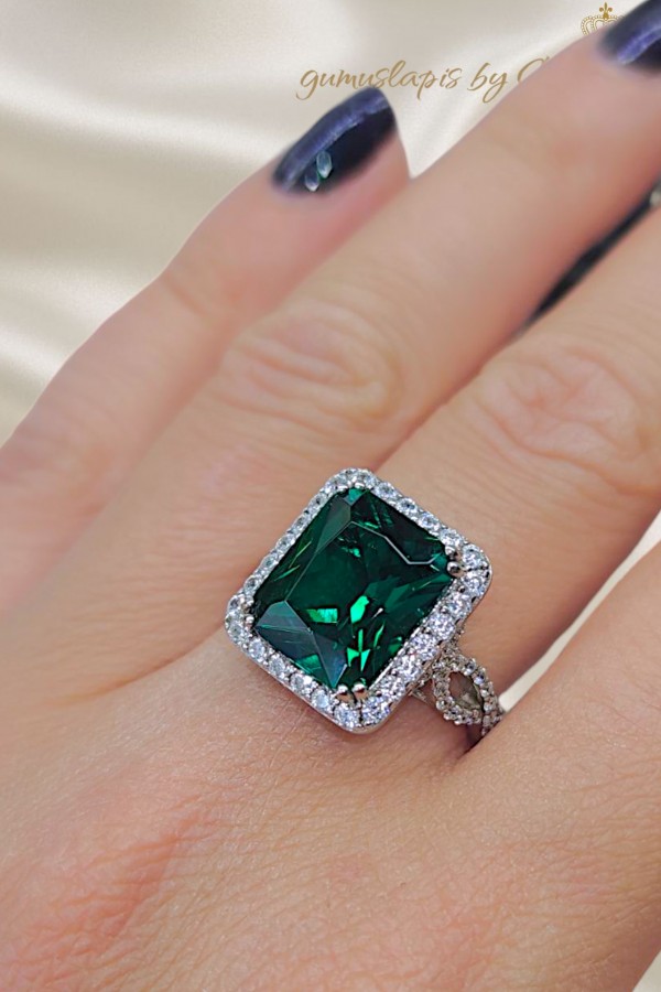 Mozanite ve Zümrüt Taşlı Gümüş Yüzük