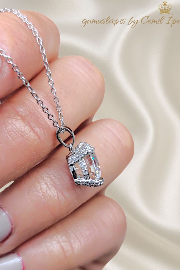 Mozanite Taşlı Gümüş Kolye