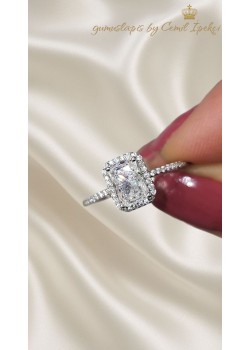 Mozanite Taşlı Dikdörtgen Motif Gümüş Tektaş Yüzük 