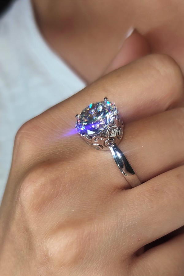 Mozanite Taşlı Gümüş Tektaş İri Yüzük 