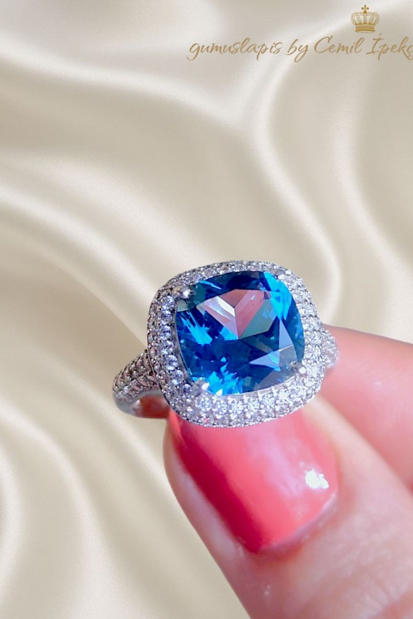 Blue Topaz ve Mozanite Taşlı Gümüş Yüzük 