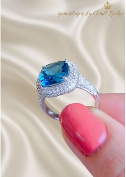 Blue Topaz ve Mozanite Taşlı Gümüş Yüzük 