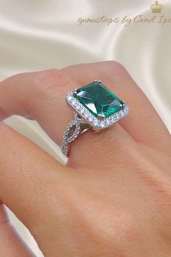 Mozanite ve Zümrüt Taşlı Gümüş Yüzük