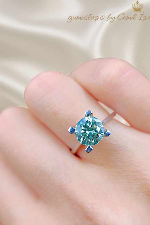 1.4 Carat Mozanite Taşlı Su Yeşili Renk Gümüş Yüzük