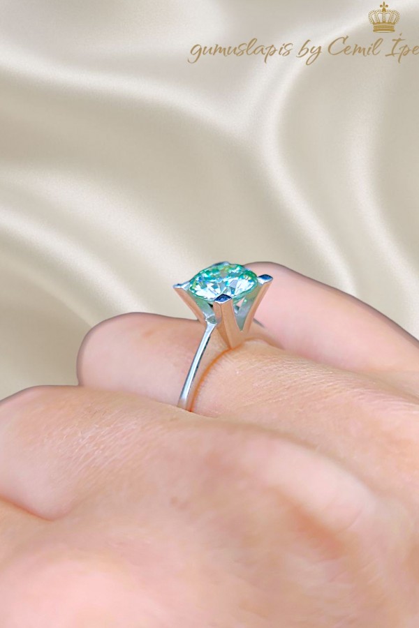 1.4 Carat Mozanite Taşlı Su Yeşili Renk Gümüş Yüzük