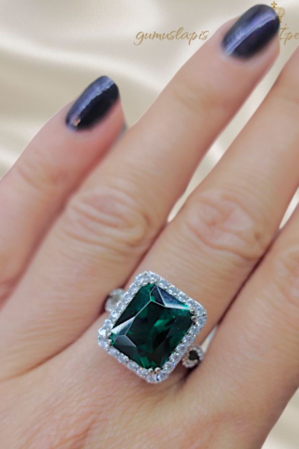 Mozanite ve Zümrüt Taşlı Gümüş Yüzük