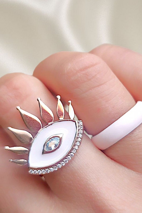 Düz Model Açık Pembe Mineli Gümüş Yüzük Düz Model Açık Pembe Mineli Gümüş Yüzük