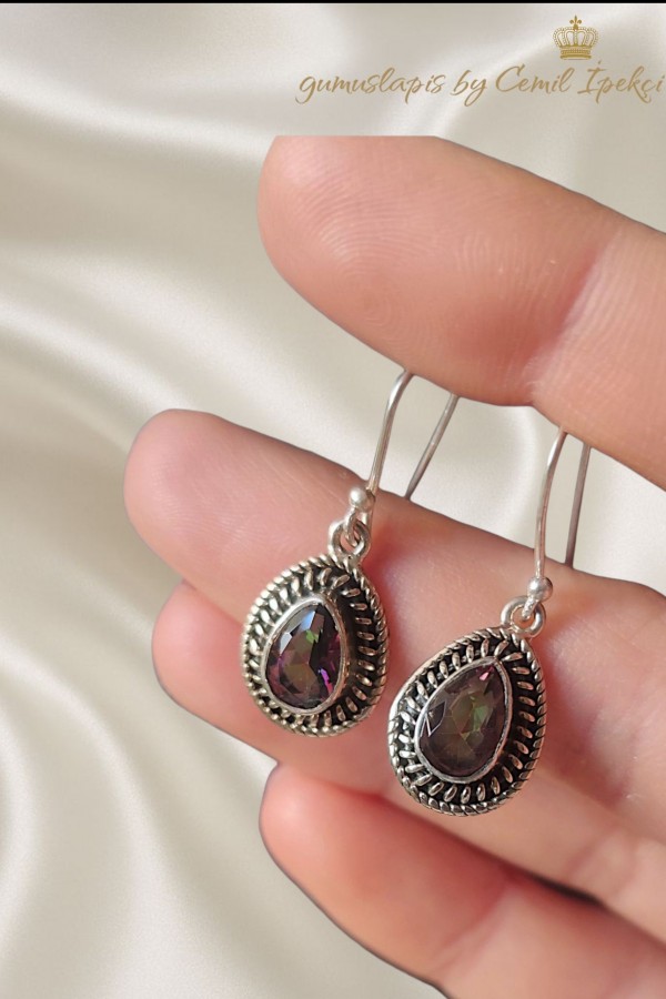 Mistik Kuvars Taşlı Damla Motif Gümüş Küpe Çifti 