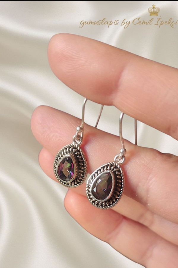 Mistik Kuvars Taşlı Damla Motif Gümüş Küpe Çifti 