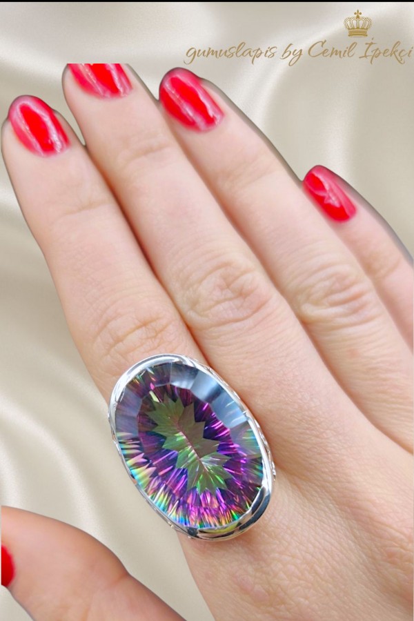 Mistik Kuvars Taşlı Yanları İşli Gümüş Yüzük 