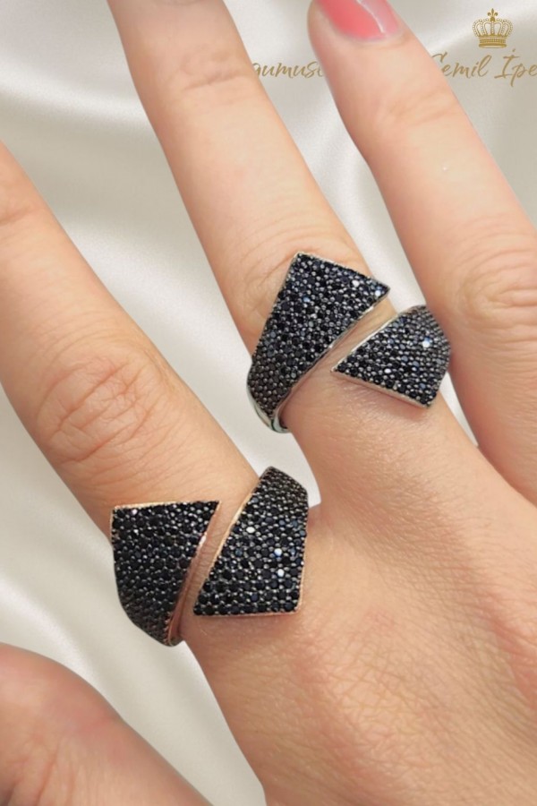 Onix taşlı gümüş yüzük serisi