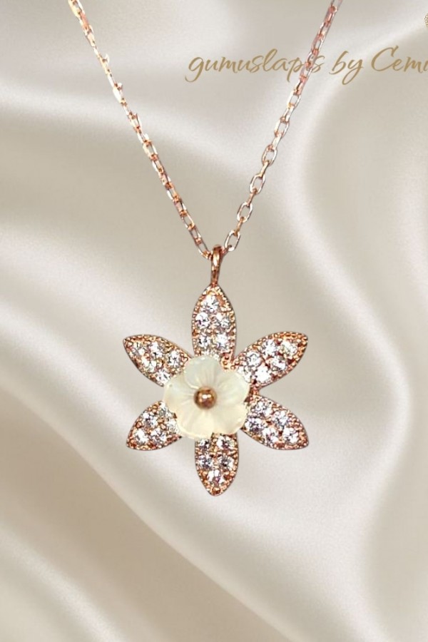 Sedef Taşlı Çiçek Motif Gümüş Kolye (rose)