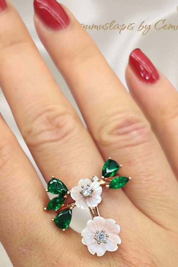 Çiçek Motif Peridot Taşlı Uzun Gümüş Yüzük (rose)