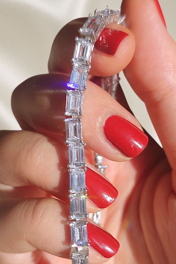 Laboratuvar Pırlantası Taşlı İri Baget Kesim Suyolu Gümüş Bileklik 