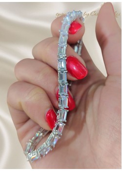 Laboratuvar Pırlantası Taşlı İri Baget Kesim Suyolu Gümüş Bileklik 