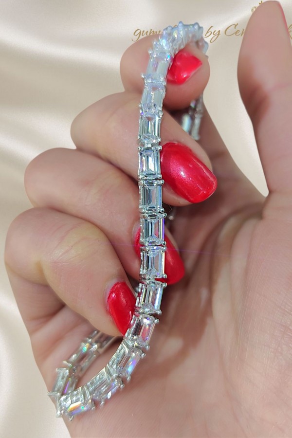 Laboratuvar Pırlantası Taşlı İri Baget Kesim Suyolu Gümüş Bileklik 