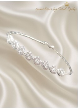 Baget Kesim Laboratuvar Pırlantası Taşlı Yarım Suyolu Gümüş Bileklik