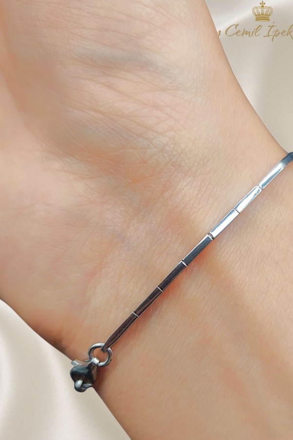 Baget Kesim Laboratuvar Pırlantası Taşlı Yarım Suyolu Gümüş Bileklik