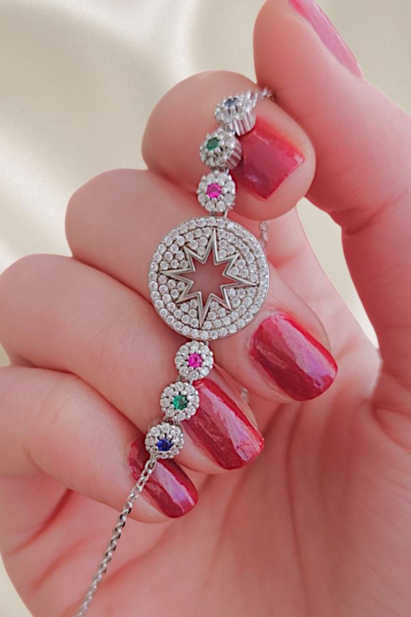 Kutup Yıldızı Motif Renkli Taşlarla Süslü Gümüş Bileklik 