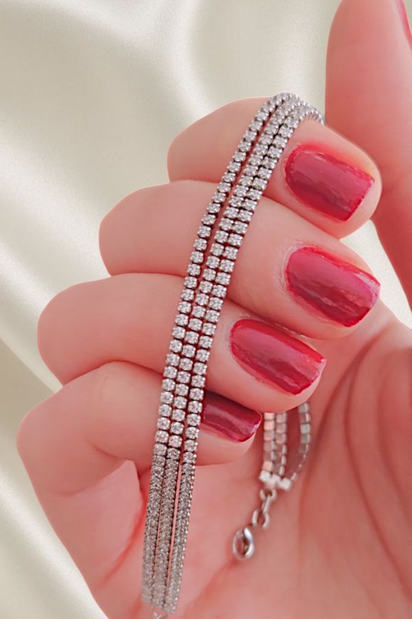 Kendinden Üçlü Laboratuvar Pırlantası Taşlı Suyolu Gümüş Bileklik