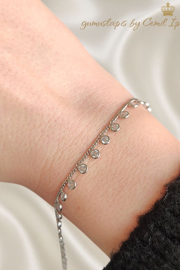 Nokta Taşlarla Süslü Gümüş Dizi Bileklik 