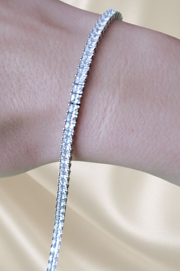 İçe Gömülü Kare Motif Gümüş Suyolu Bileklik