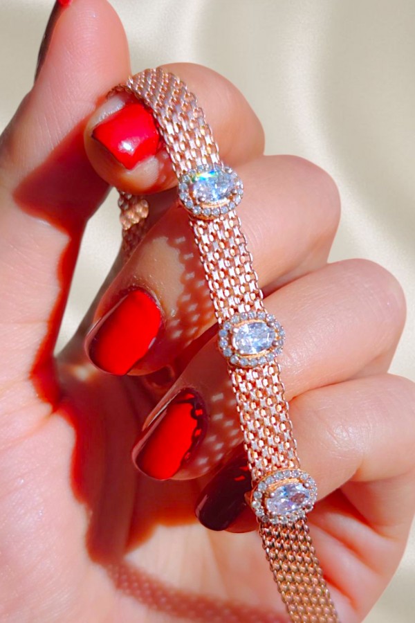 Laboratuvar Pırlantası Taşlı Ezme Motif Gümüş Bileklik 