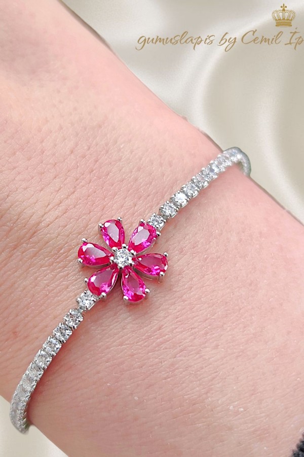 Yakut Taşlı Çiçek Motif Suyolu Gümüş Bileklik 