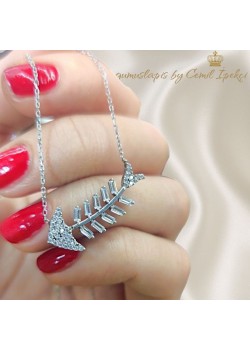 Balık Kılçığı Motif Baget Taşı Gümüş Kolye