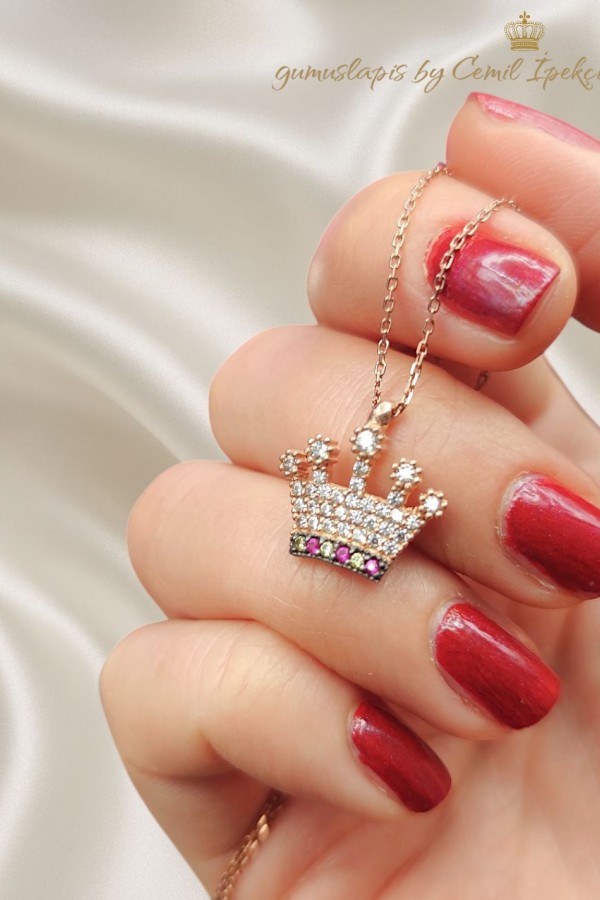 Yakut Taşlı Taç Motif Gümüş Mini Kolye 