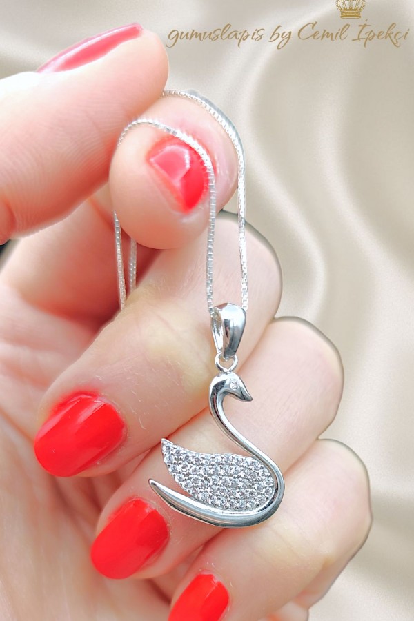 Kuğu Motif Gümüş Beyaz Kolye 