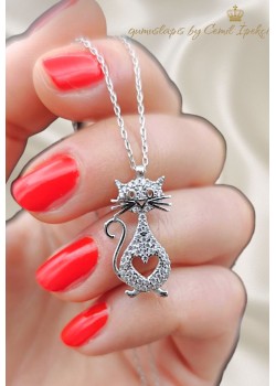 Ortası Kalp Motif Gümüş Kedi Kolye 