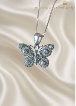 Kelebek Motif İşlemeli Gümüş Kolye