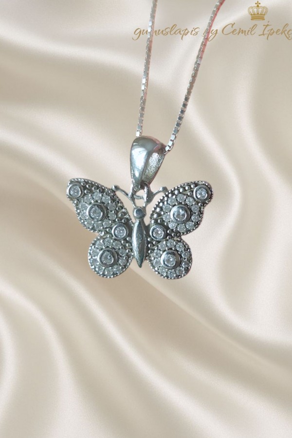 Kelebek Motif İşlemeli Gümüş Kolye