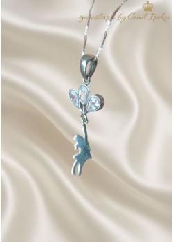 Özgür Kız Motif Gümüş Beyaz Kolye