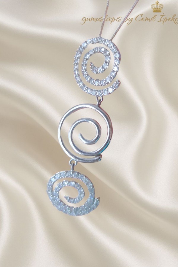 Üç Sonsuzluk Motif Gümüş Kolye