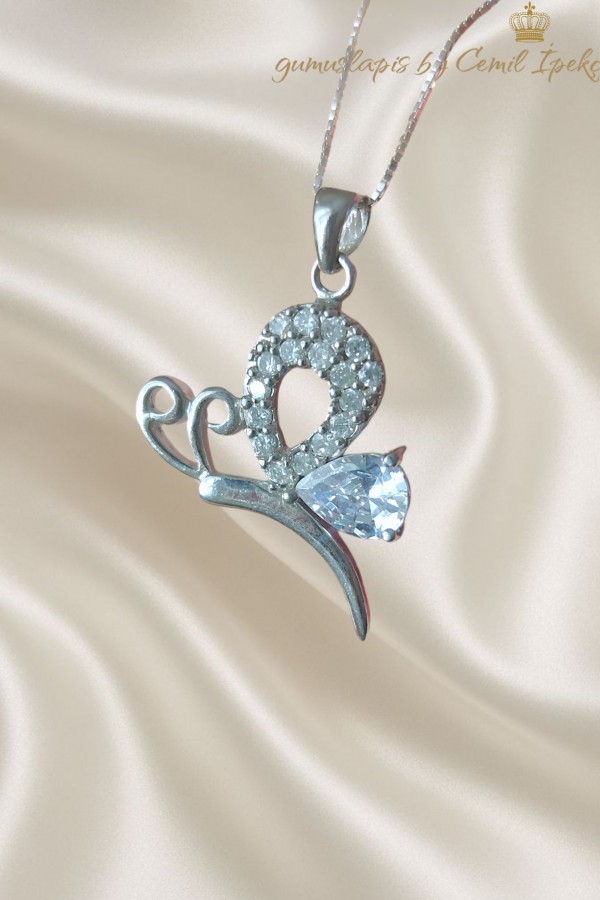Taşlı Kelebek Motif Gümüş Kolye