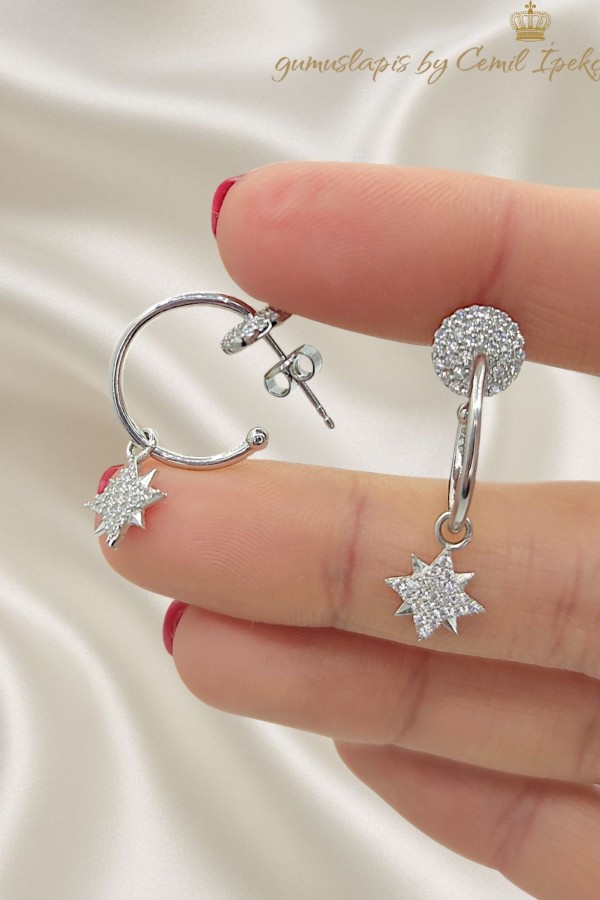 Kutup Yıldızı Motif Gümüş Yarım Halka Küpe Çifti 